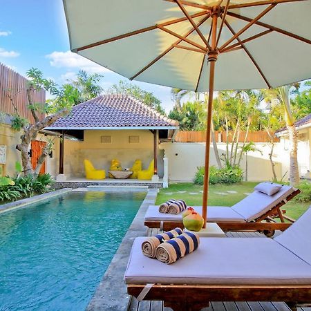 Uma Lima Villa Batu Belig - Close To The Beach Canggu Kültér fotó