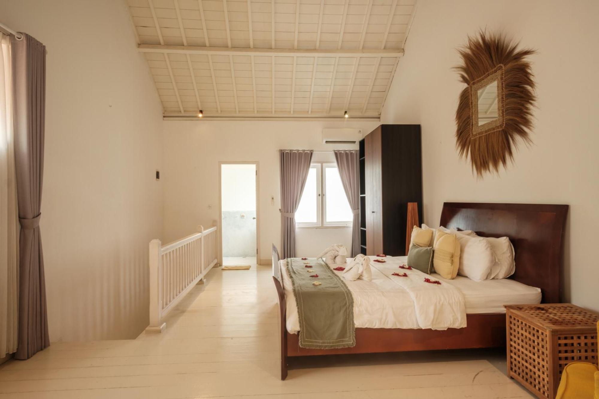 Uma Lima Villa Batu Belig - Close To The Beach Canggu Kültér fotó