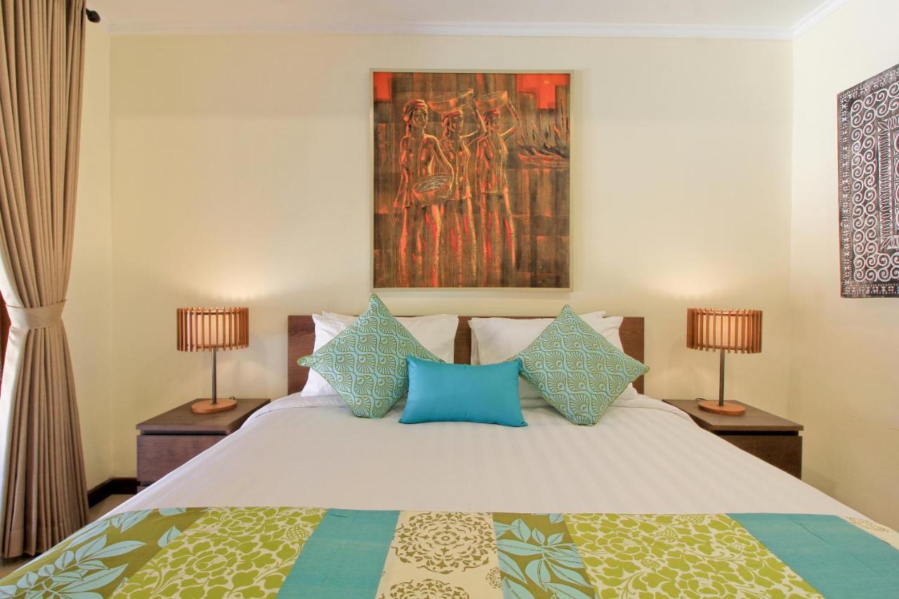 Uma Lima Villa Batu Belig - Close To The Beach Canggu Kültér fotó